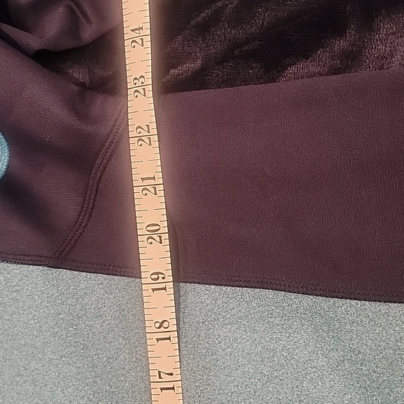 North face pull over - Picture 6 of 6